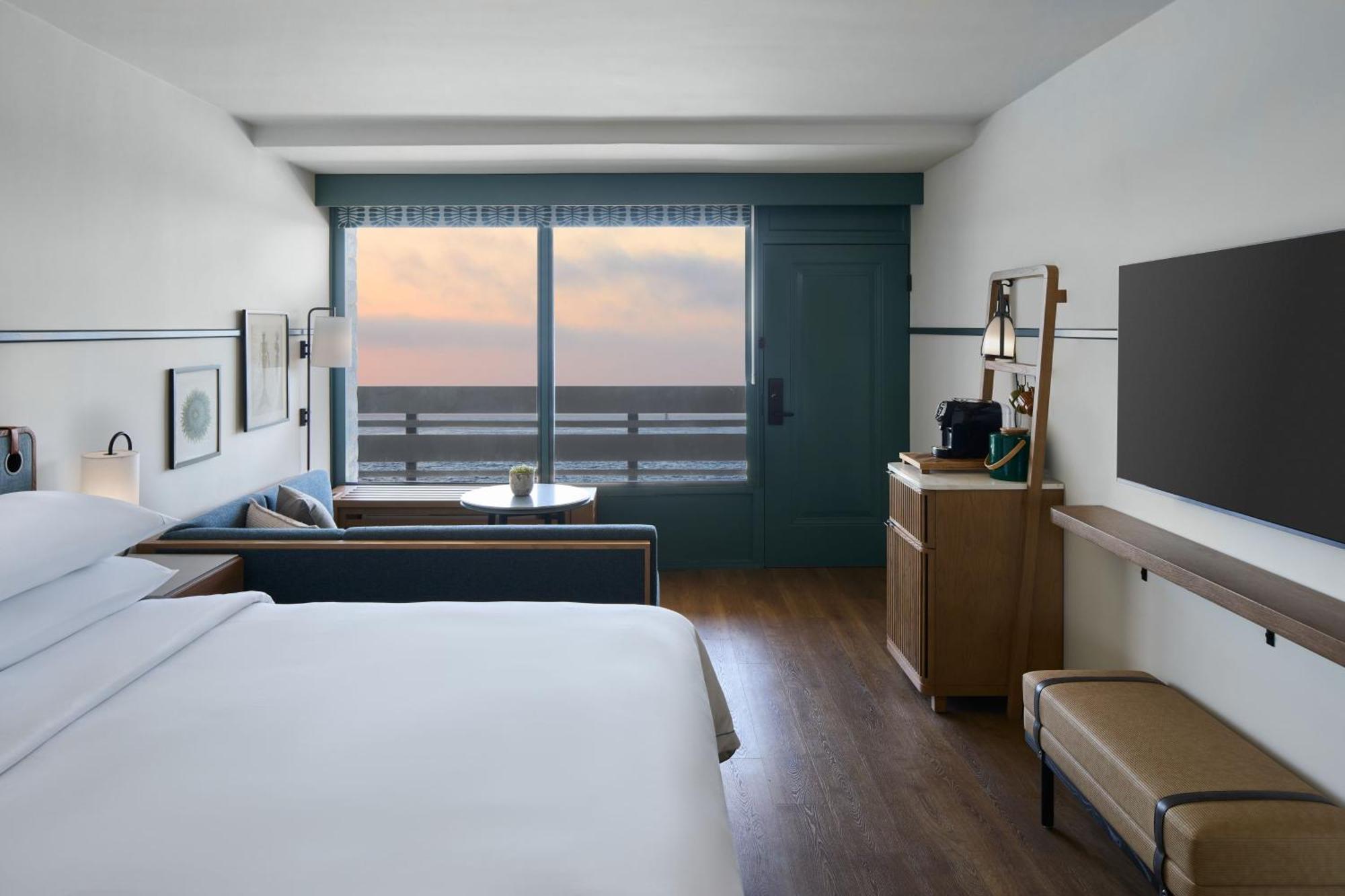 Premium King Room with Ocean View,1609319477:JPEG